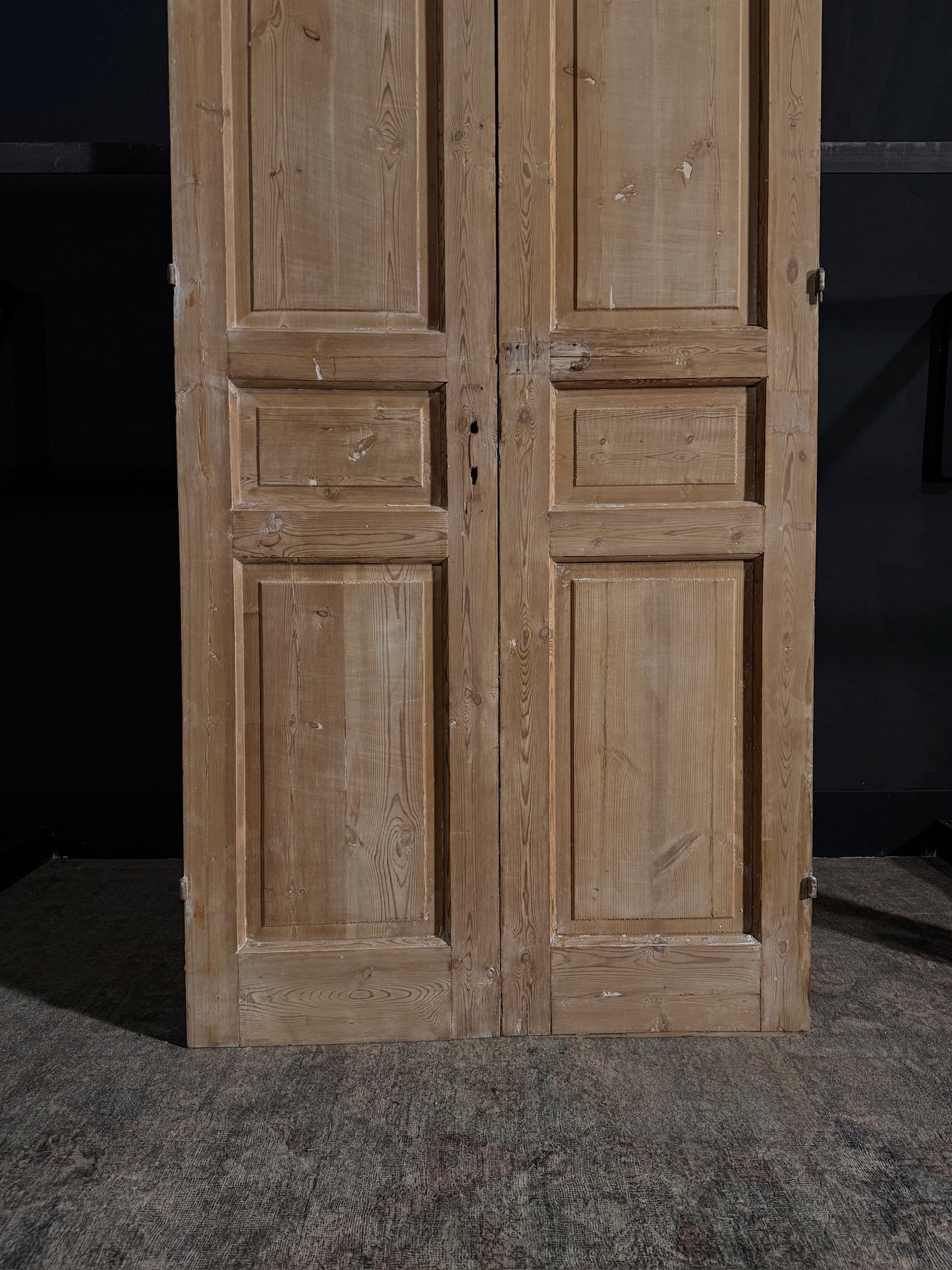 Antique Door - 55x91.5 - N16