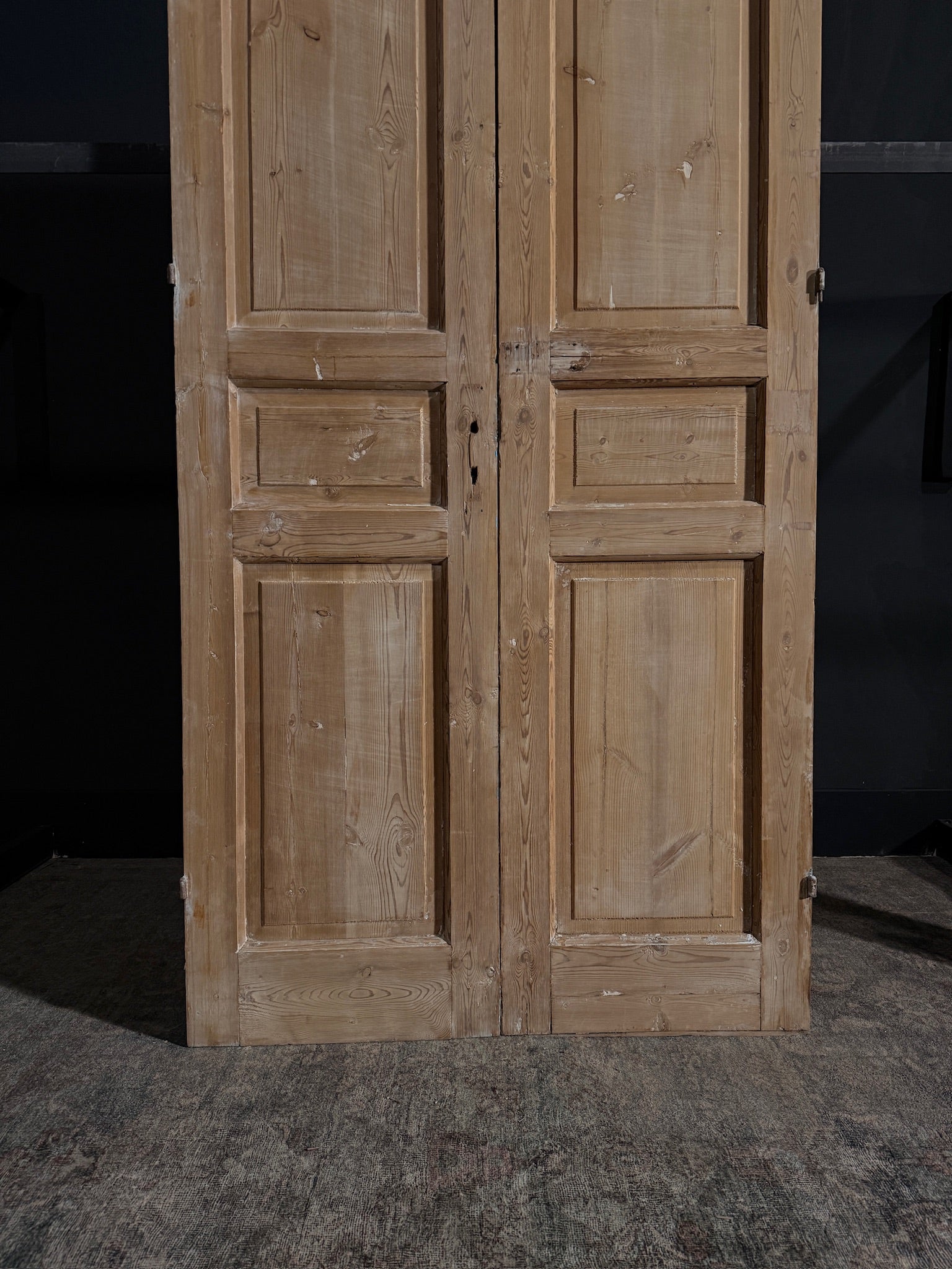 Antique Door - 55x91.5 - N16