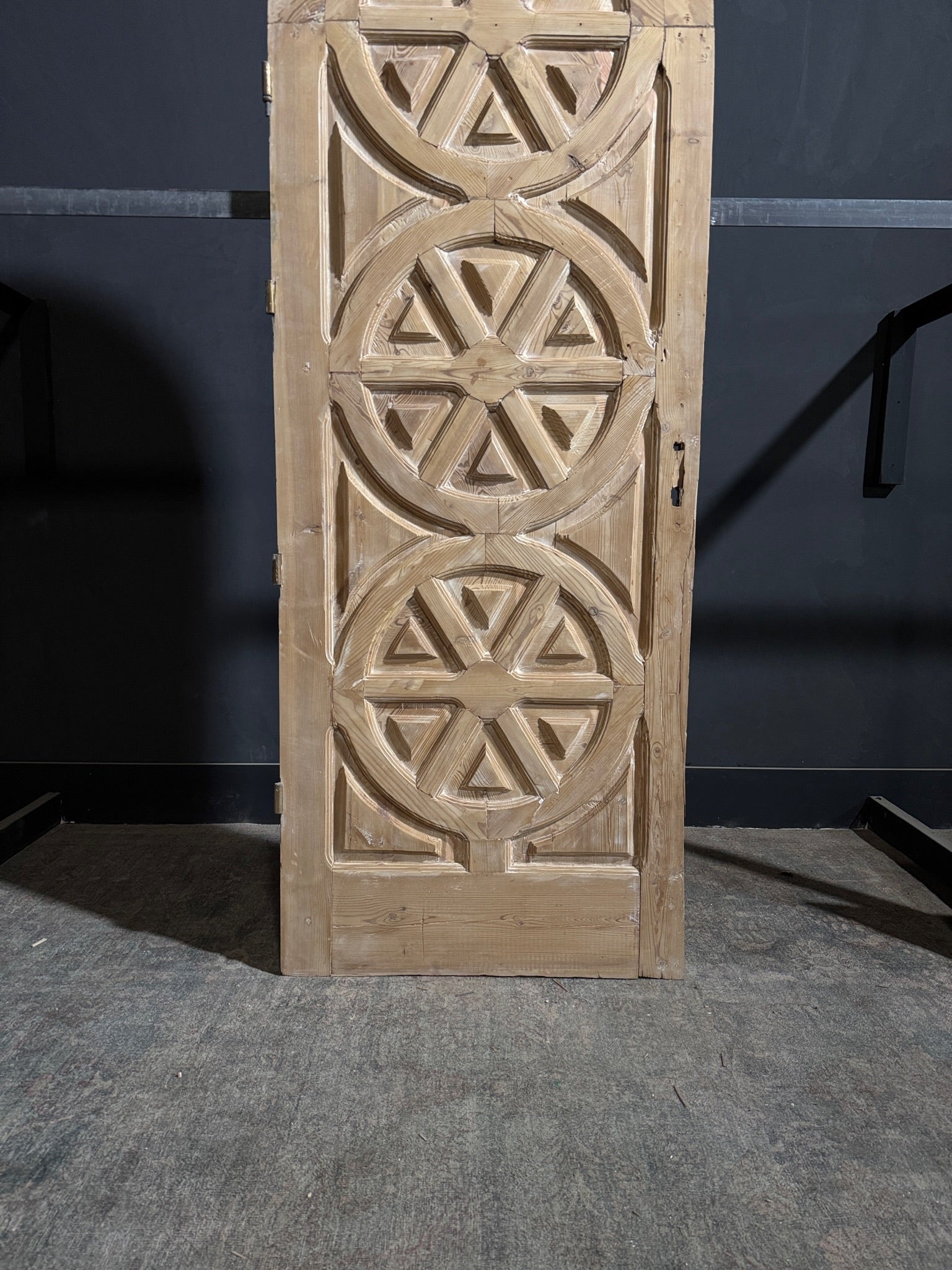Antique Carved 3 Panel Arched Single Door - 31.75x87 - N256