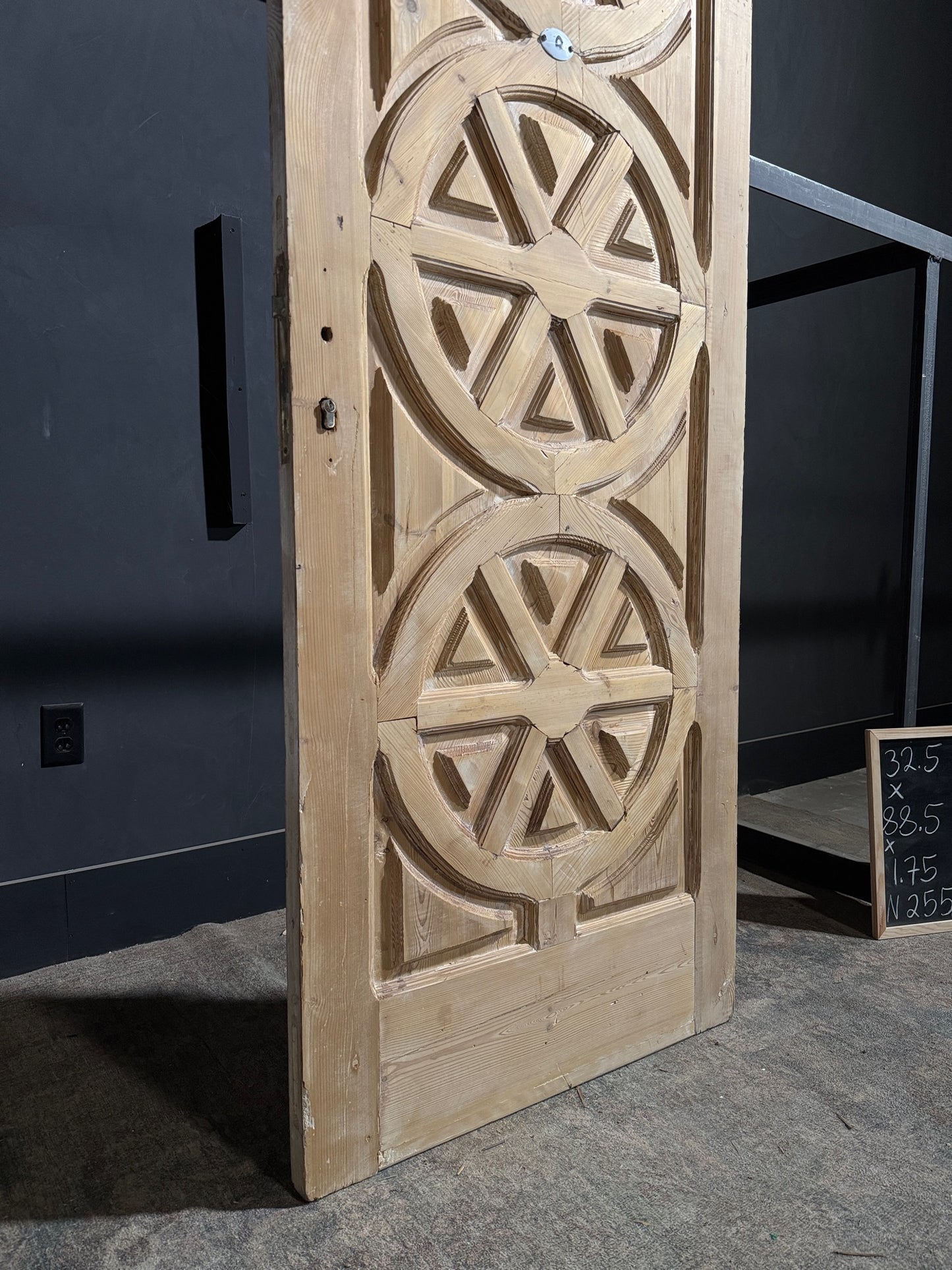 Antique Carved Arched Single Door - 32.5x88.5 - N255
