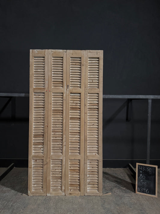 Antique Louvered 3 Panel Bi-Fold Doors - 43.5x86 - N396
