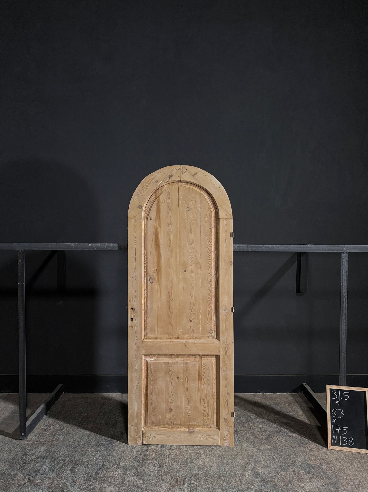 Antique Arched Solid Single Door - 31.5x83 - N138