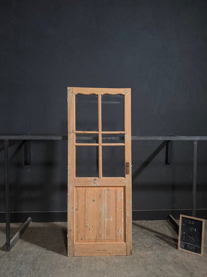 Antique Scalloped Clear Glass Pantry Door - 32x84 - N808